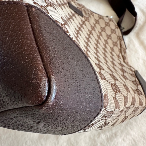 100% Authentic Gucci GG Monogram Canvas Crossbody Bag - Picture 8 of 16
